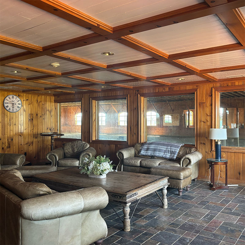 Laurel Crest Farm horse viewing room